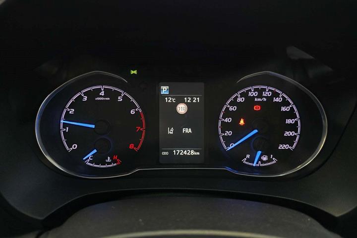 Rød Toyota Yaris fra 2017