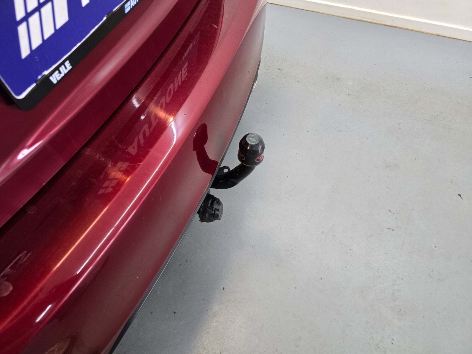 Rød Toyota Yaris fra 2017