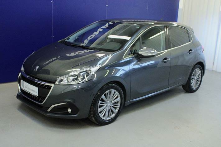 Grå Peugeot 208 fra 2016