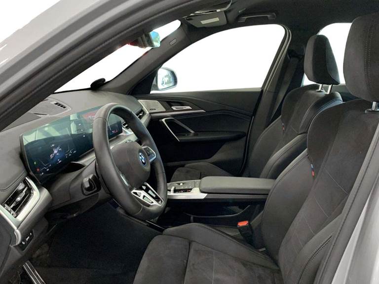 BMW iX1 eDrive20 Fully Charged M-Sport