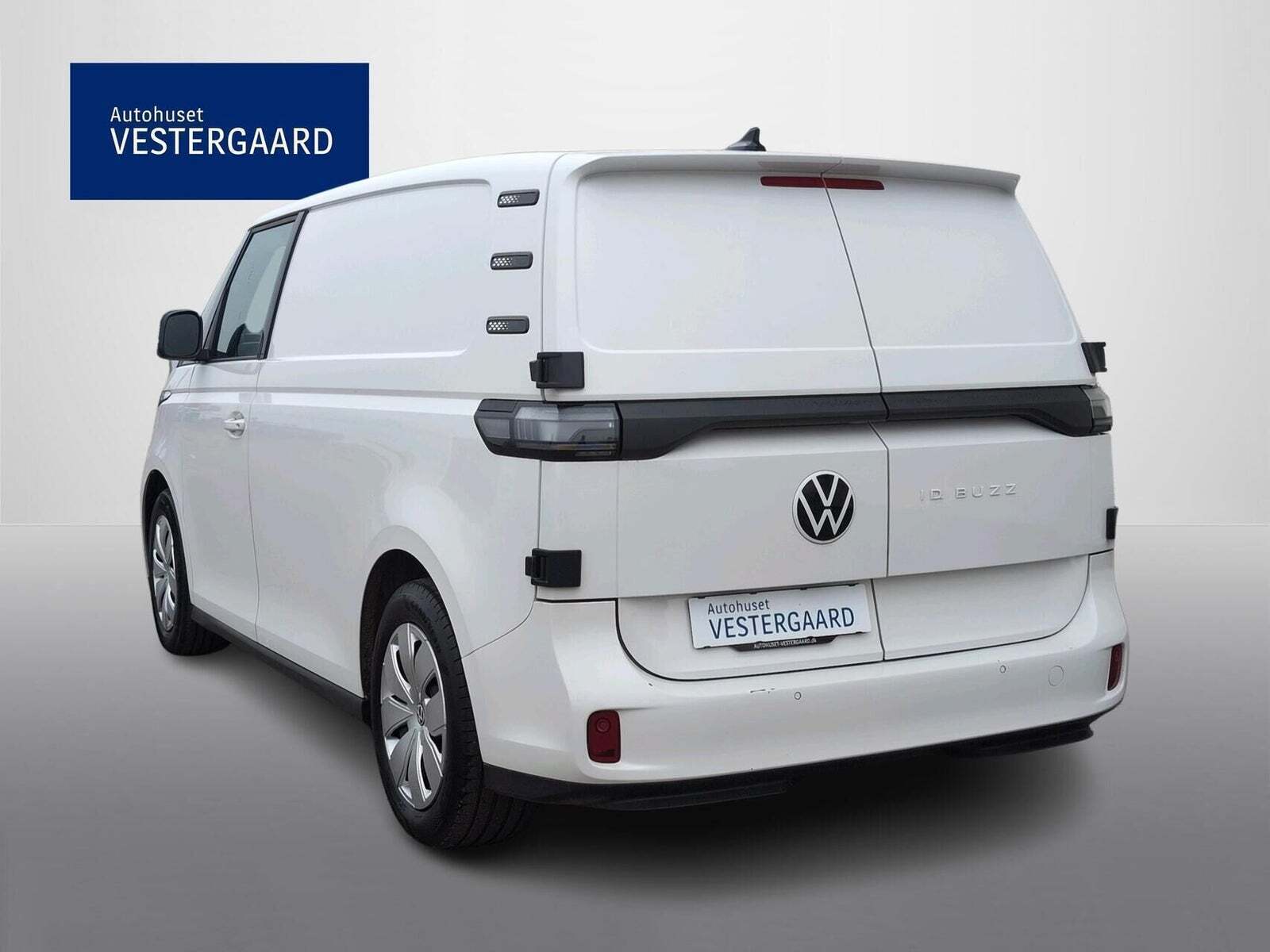 Hvid VW ID.Buzz fra 2024