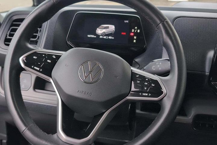 Hvid VW ID.Buzz fra 2024