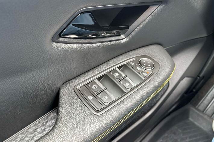 Grå Renault Scenic E-Tech fra 2024