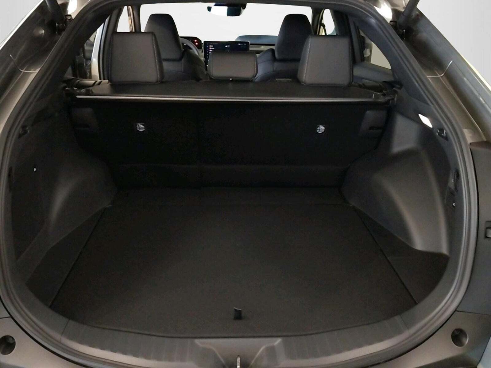 Grå Toyota BZ4X fra 2025