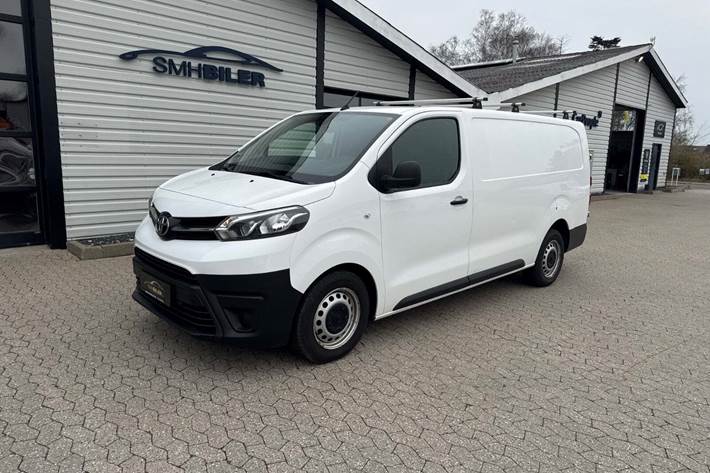 Hvid Toyota ProAce fra 2021