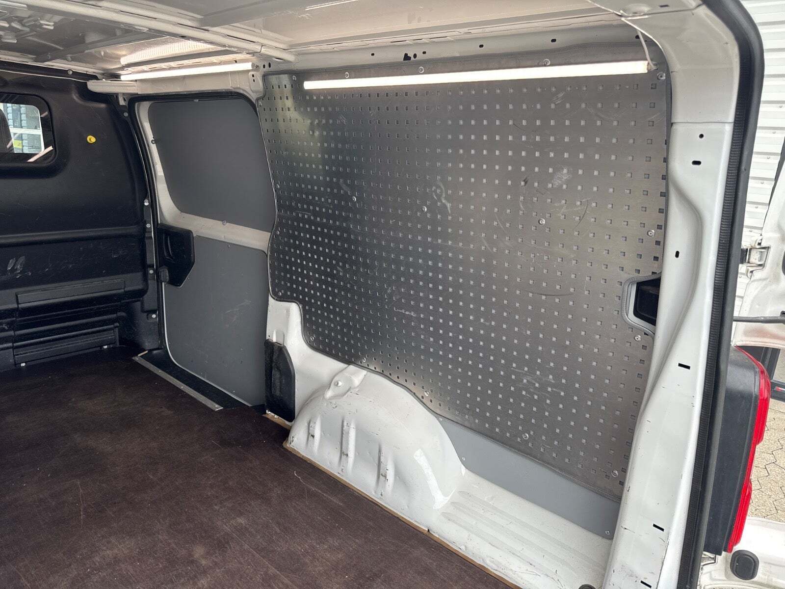 Hvid Toyota ProAce fra 2021
