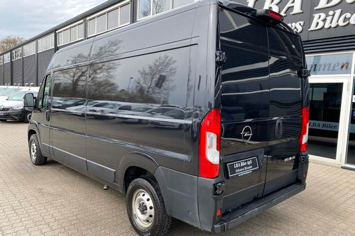 Sort Opel Movano 35 fra 2025