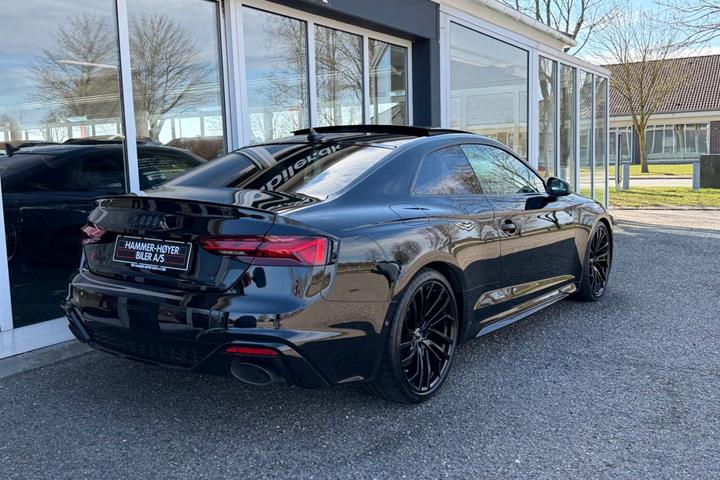 Sort Audi RS5 fra 2022