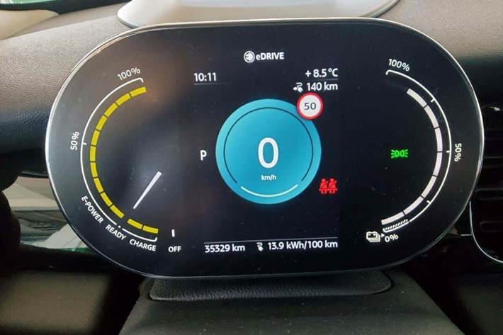 Sort Mini Cooper SE fra 2023