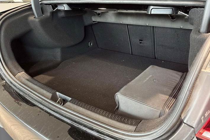 Sort Mercedes A250 e fra 2020