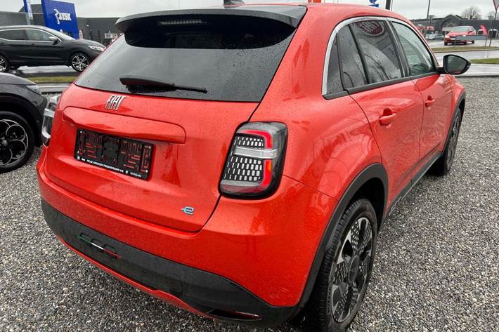 Orange Fiat 600e fra 2025