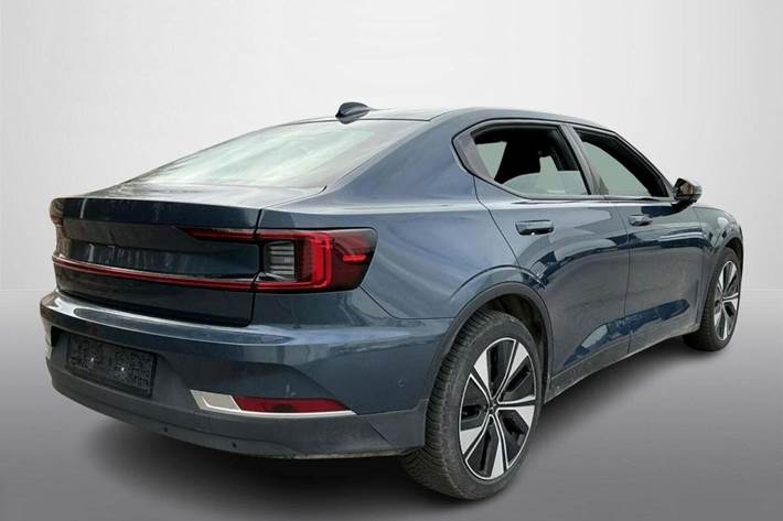 Blå Polestar 2 fra 2023