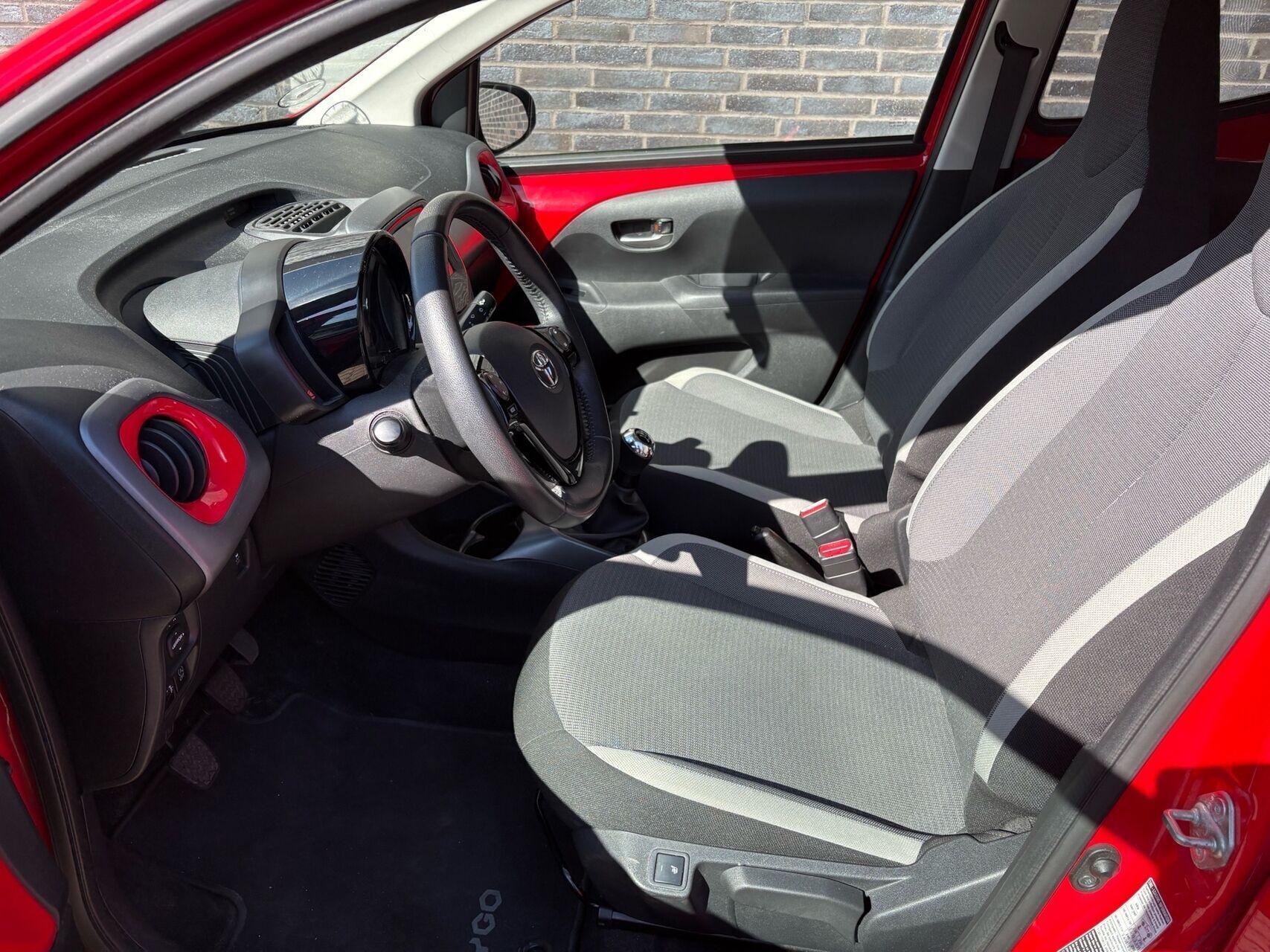 Toyota Aygo 1,0 VVT-I X-Press 72HK 5d