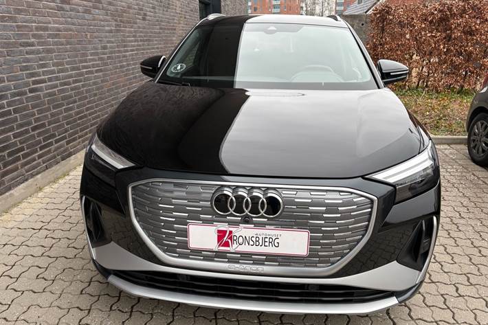 Sort Audi Q4 fra 2024