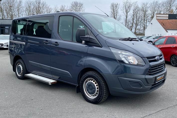 Grå Ford Transit Custom fra 2014