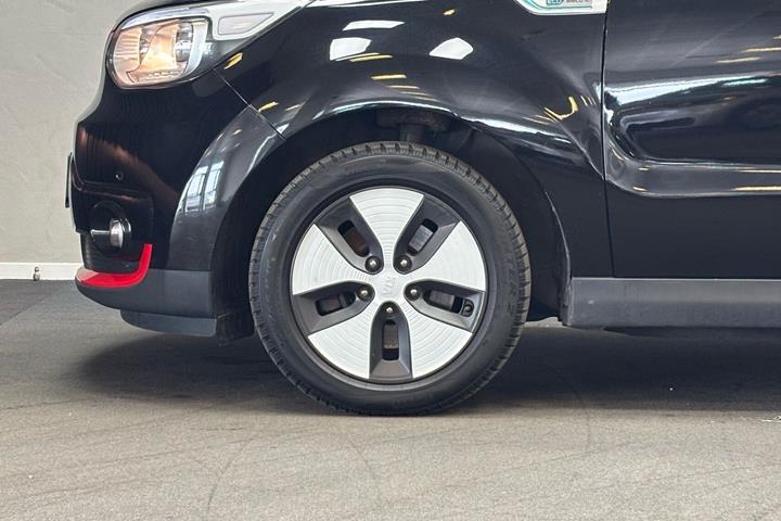 Sort Kia Soul fra 2016 set udefra