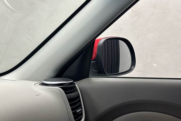 Sort Kia Soul fra 2016