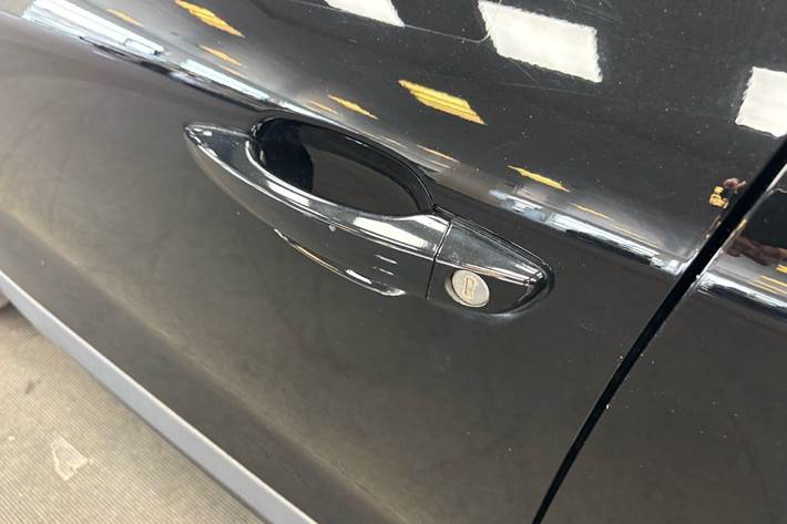 Sort Opel Mokka-e fra 2023