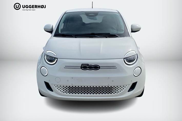 Hvid Fiat 500e fra 2021
