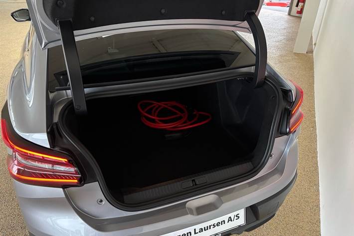 Grå Citroën ë-C4 X fra 2023