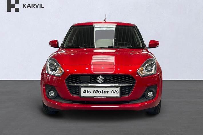 Rød Suzuki Swift fra 2021