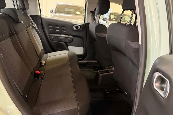 Grøn Citroën C3 fra 2017