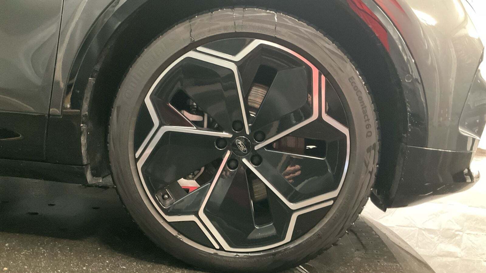 Grå Ford Capri fra 2025