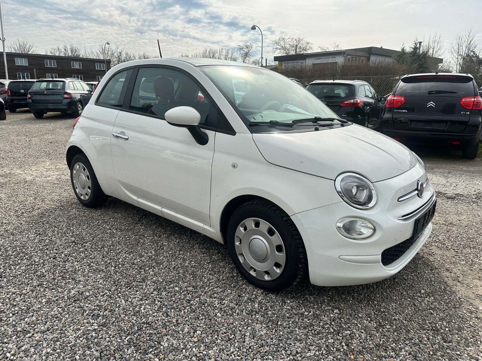 Hvid Fiat 500 fra 2015