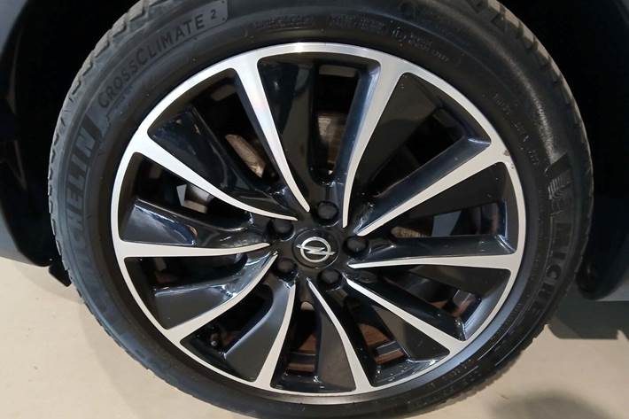 Sølv Opel Grandland X fra 2021