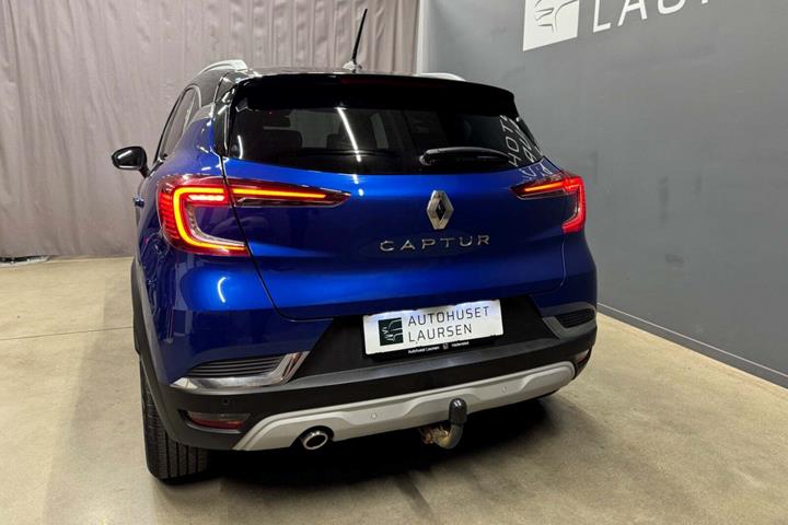 Blå Renault Captur fra 2020