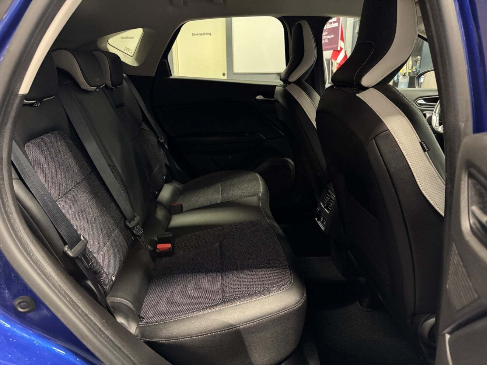 Blå Renault Captur fra 2020