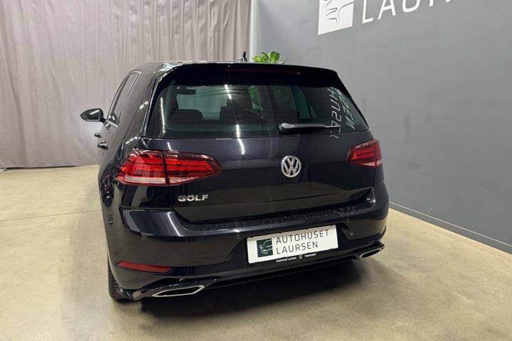 Sort VW Golf VII fra 2019