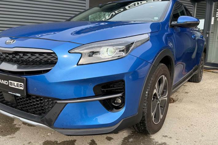 Blå Kia XCeed fra 2021