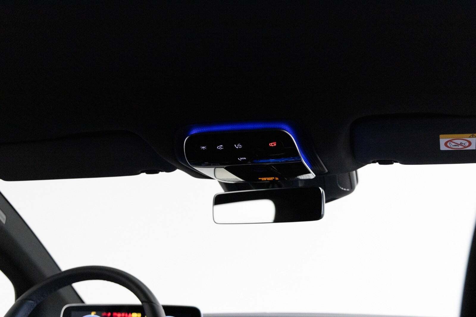 Grå Mercedes EQE300 fra 2023