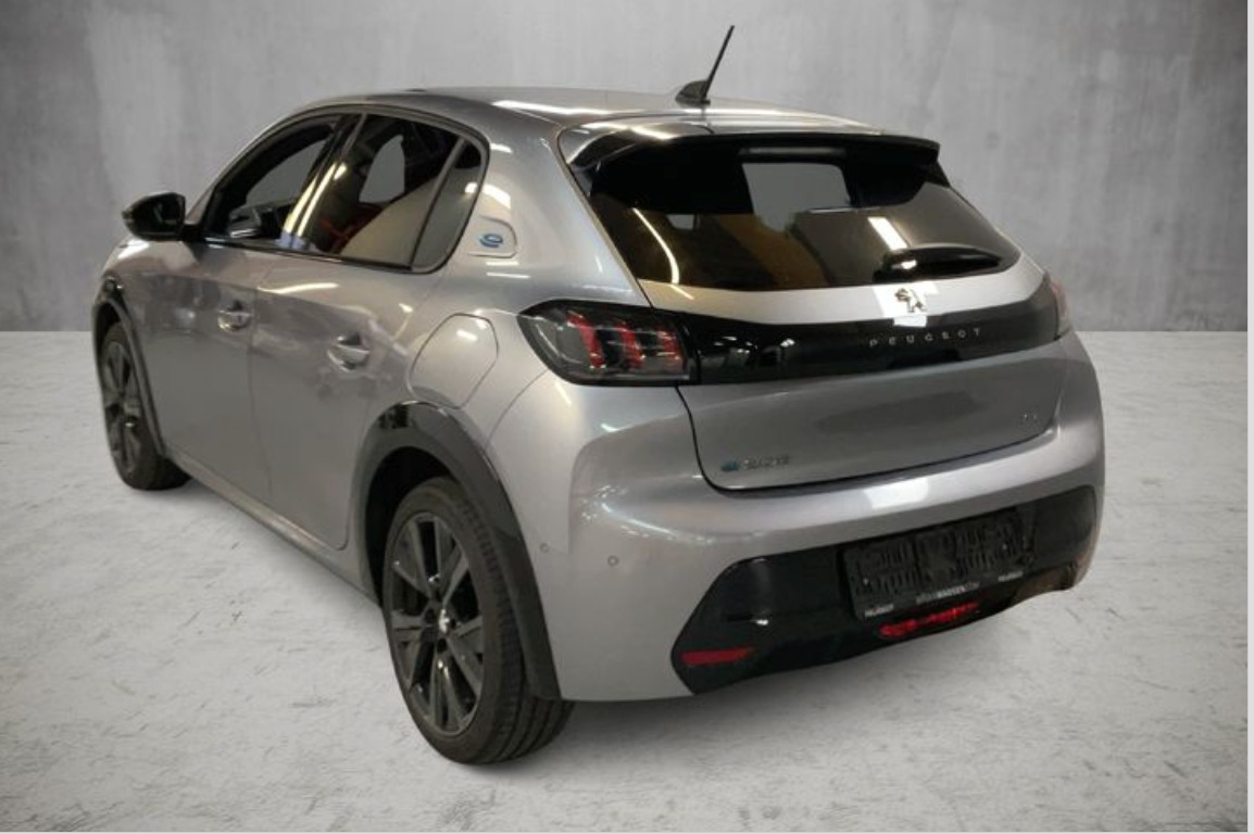 Peugeot e-208 50 GT