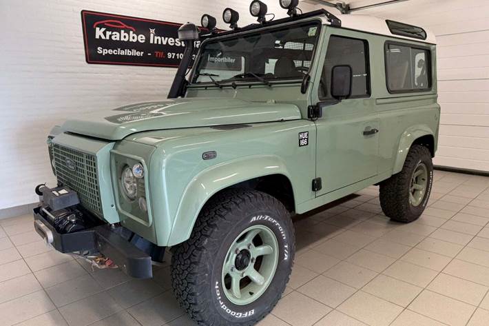 Grøn Land Rover Defender 90 fra 2016