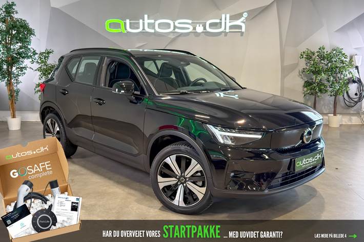 Sort Volvo XC40 fra 2023 set udefra