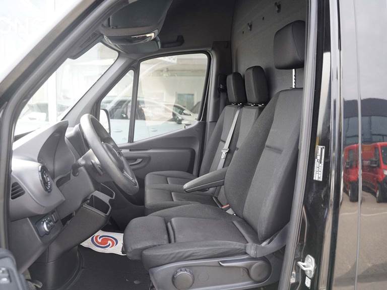 Mercedes Sprinter 215 2,0 CDi A2 Chassis aut. FWD