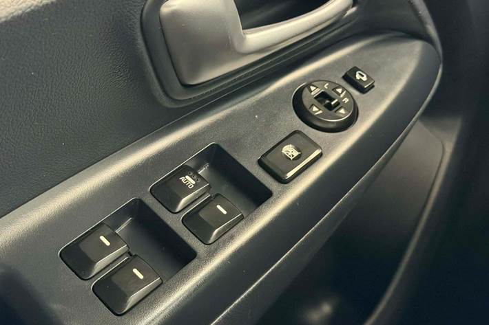 Sølv Kia Rio fra 2017