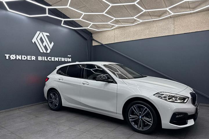 Hvid BMW 120d fra 2020
