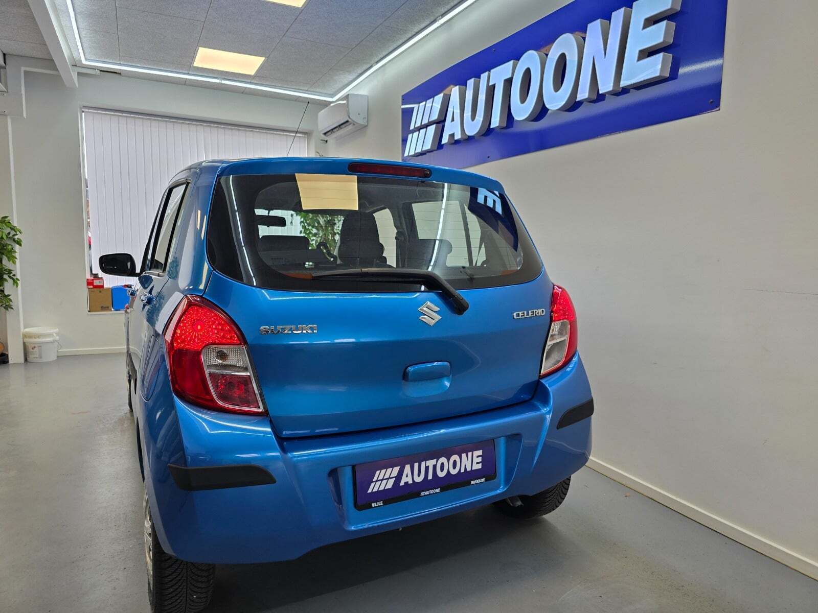 Blå Suzuki Celerio fra 2015