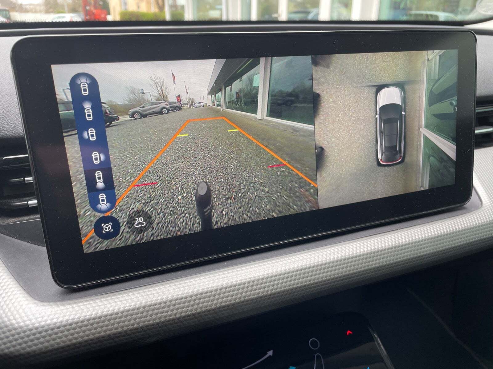 Turquoise Aiways U5 fra 2021