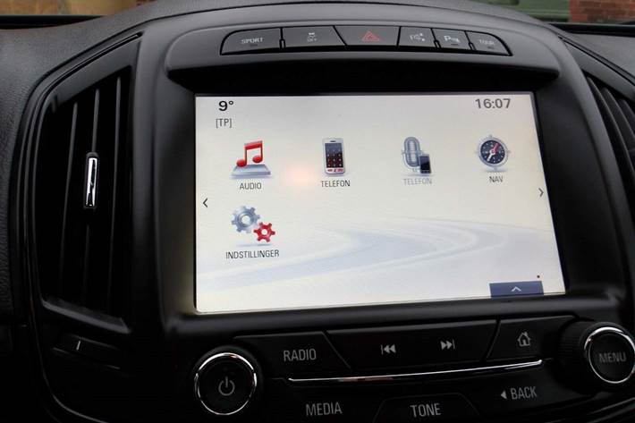 Sort Opel Insignia fra 2014