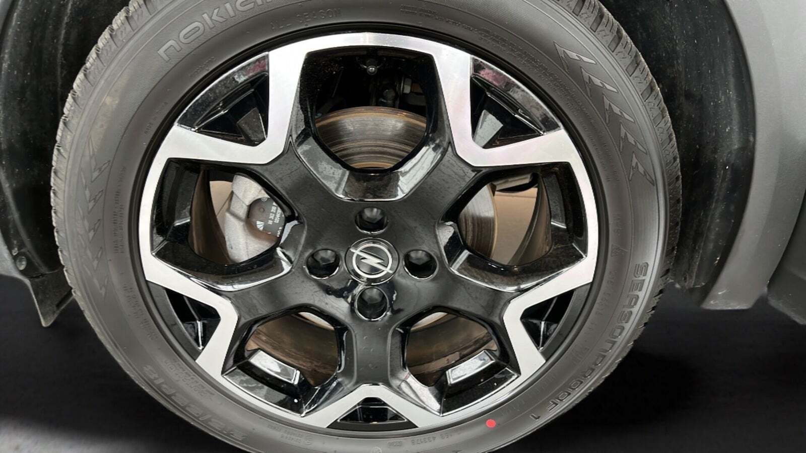 Hvid Opel Mokka-e fra 2023