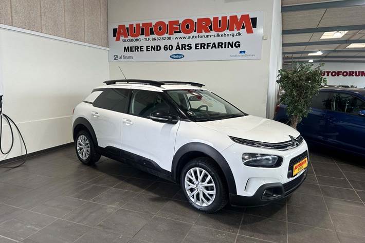 Hvid Citroën C4 Cactus fra 2020 set udefra