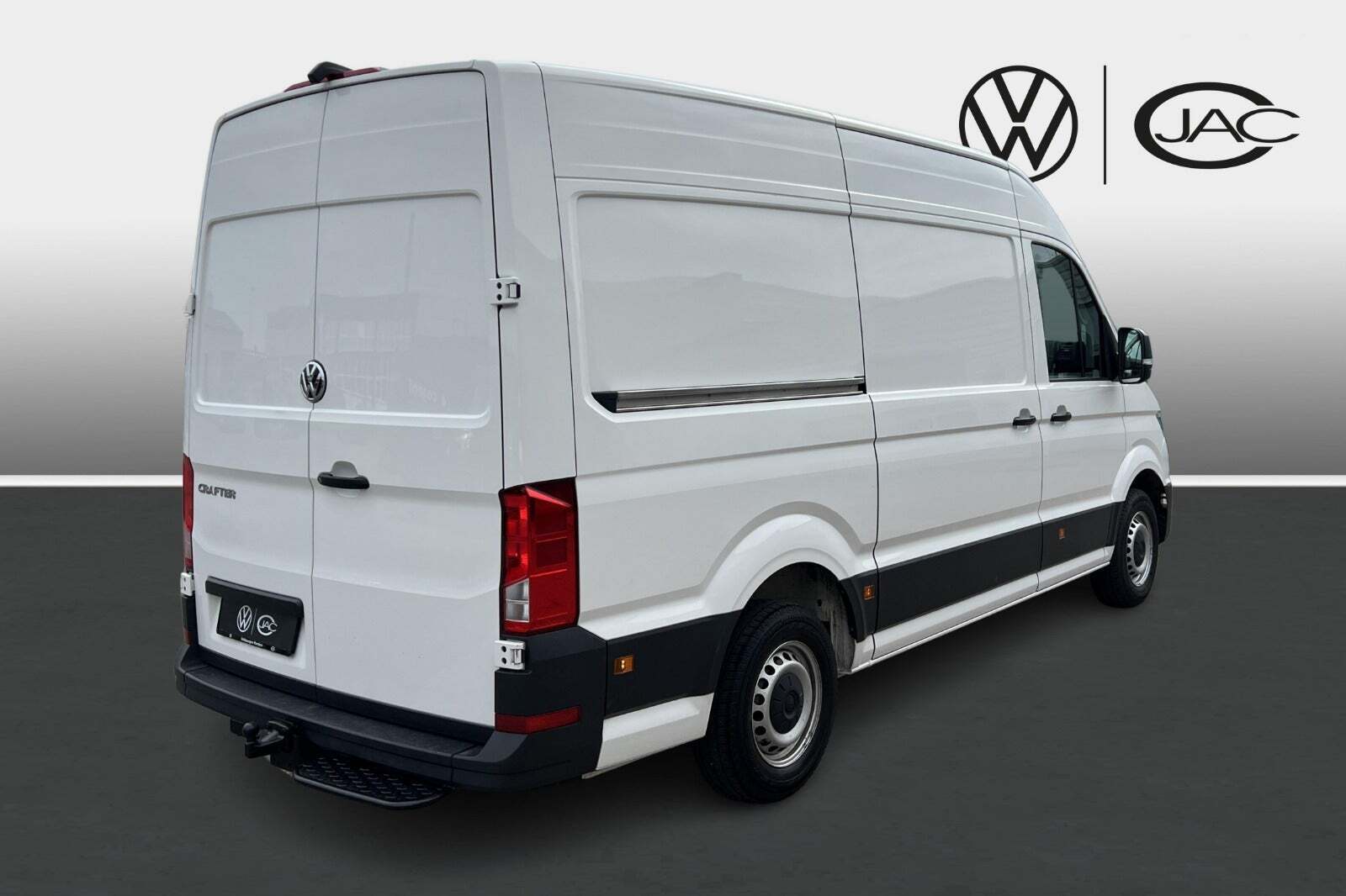 VW Crafter 35 2,0 TDi 140 Kassevogn L3H3 aut.