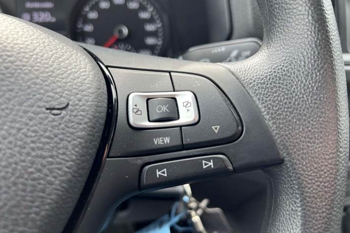 Hvid VW Crafter 35 fra 2022