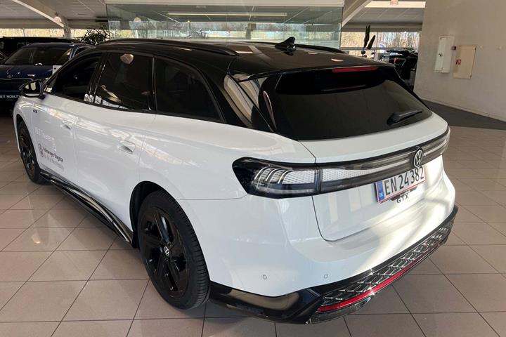 Hvid VW ID.7 fra 2026