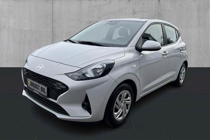 Grå Hyundai i10 fra 2025