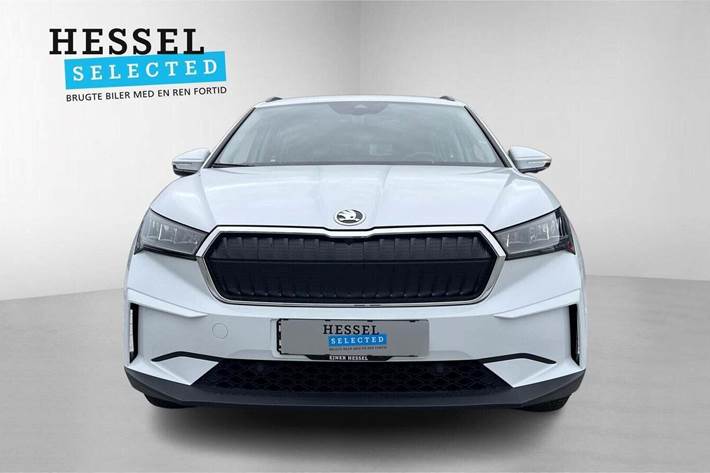 Hvid Skoda Enyaq fra 2022